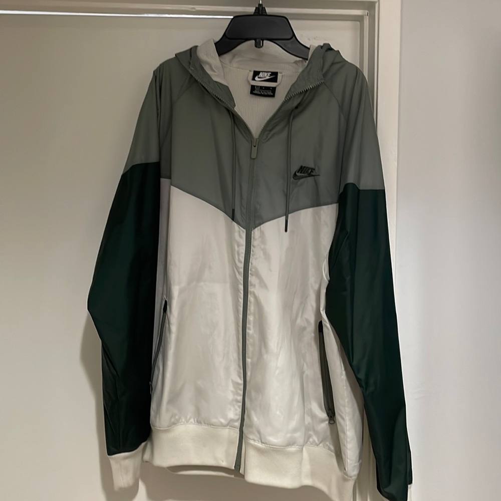 Nike track jacket - size L